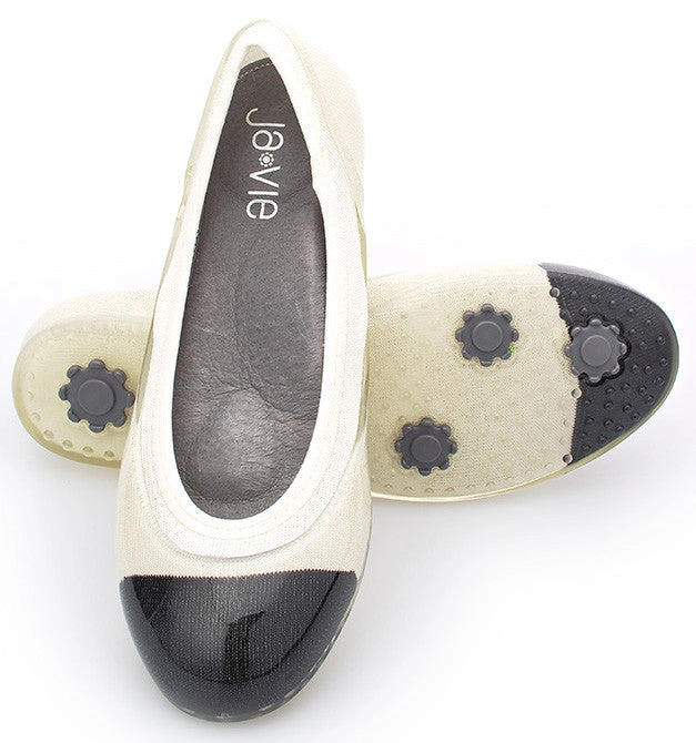 Black Cap Jelly Flats: Effortless Chic! Cute, comfy, and ready for anything. Your new go-to summer shoes!